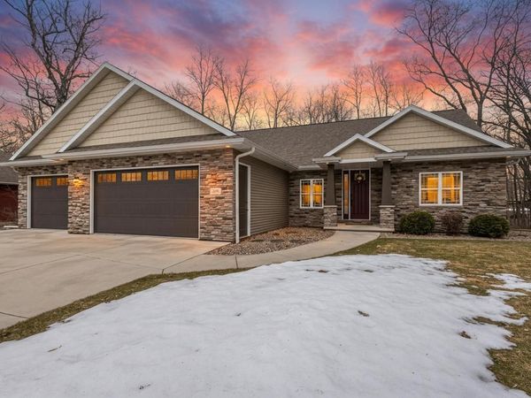 2960 BALLY BUNION LANE, Green Bay, WI 54311