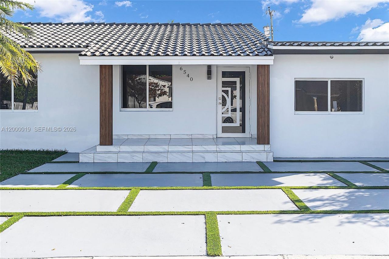 6540 SW 25th St , Miami, FL 33155 Photo