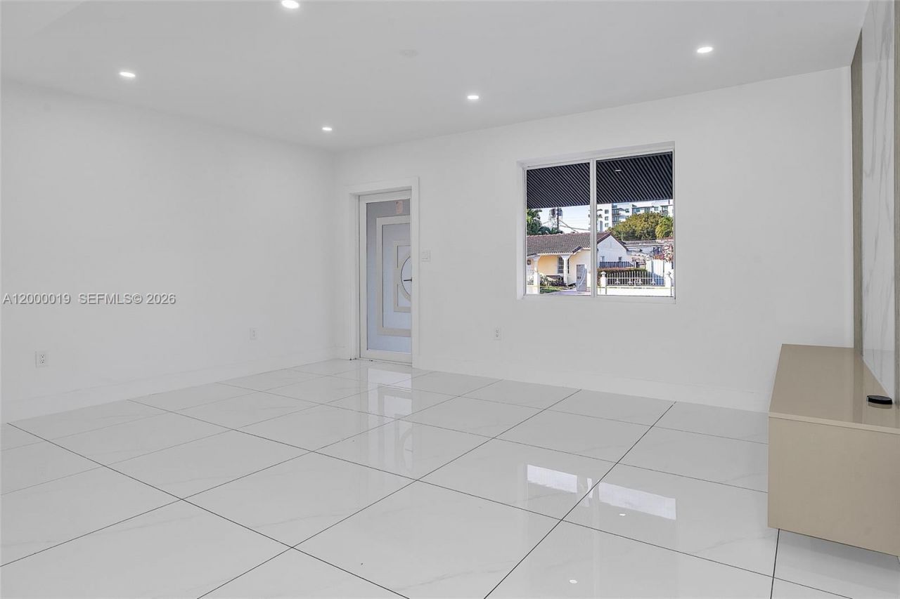 6540 SW 25th St , Miami, FL 33155 Photo