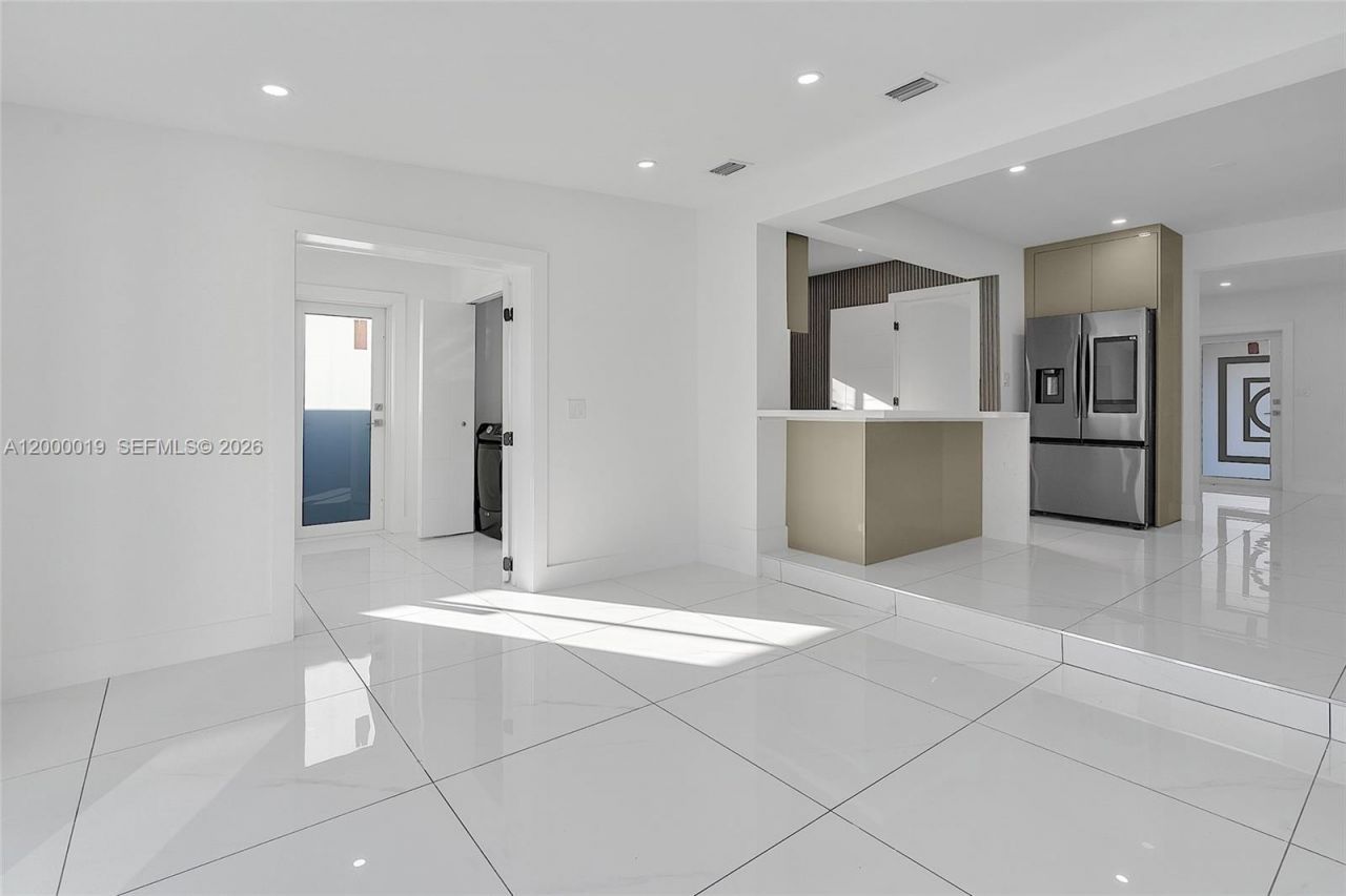 6540 SW 25th St , Miami, FL 33155 Photo