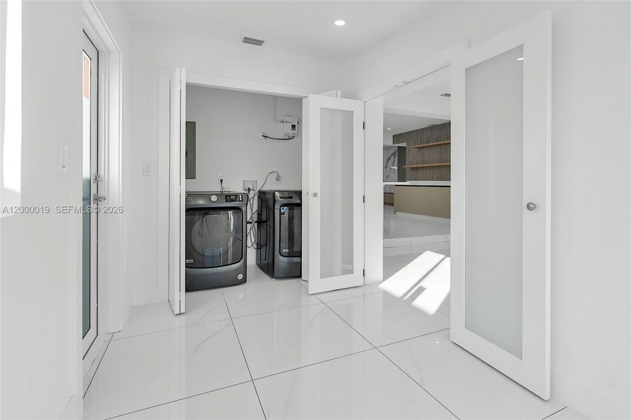 6540 SW 25th St , Miami, FL 33155 Photo