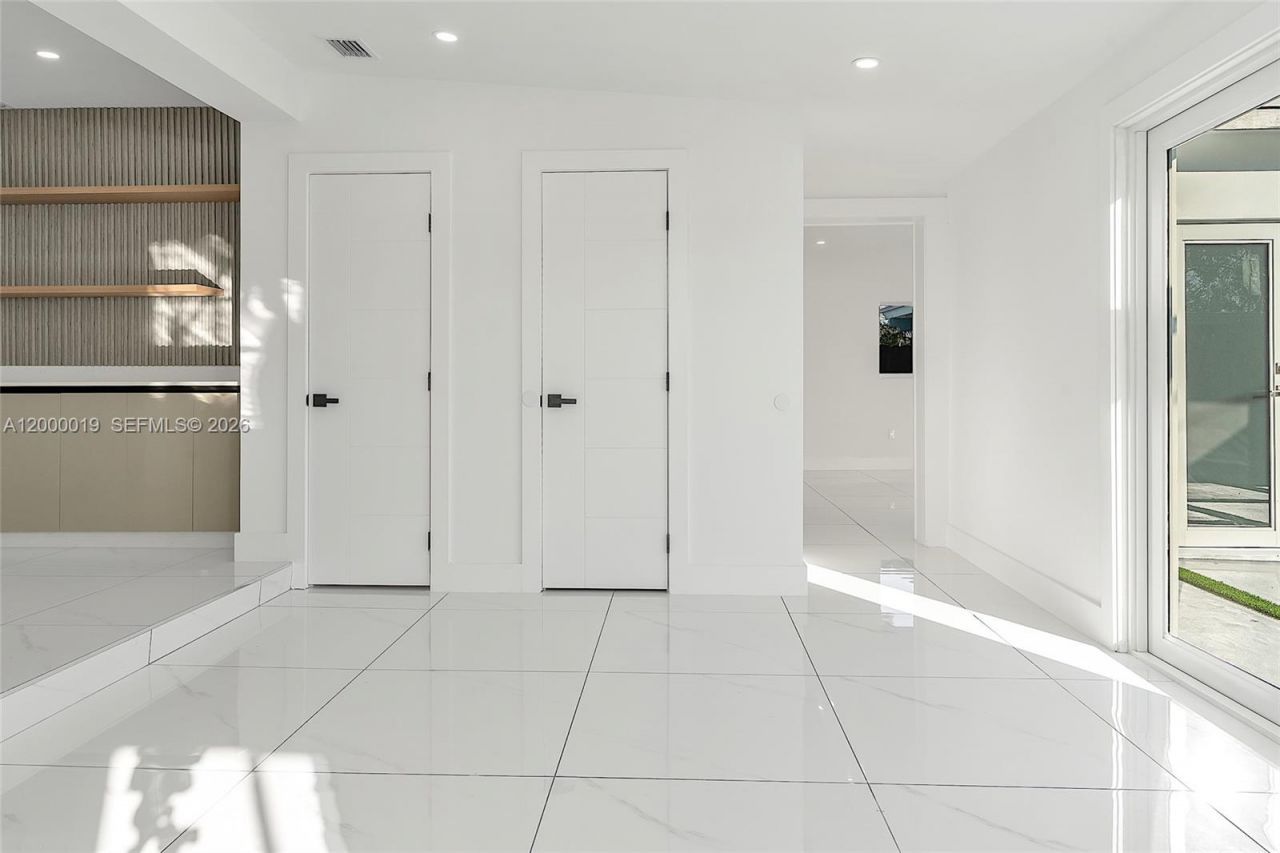 6540 SW 25th St , Miami, FL 33155 Photo