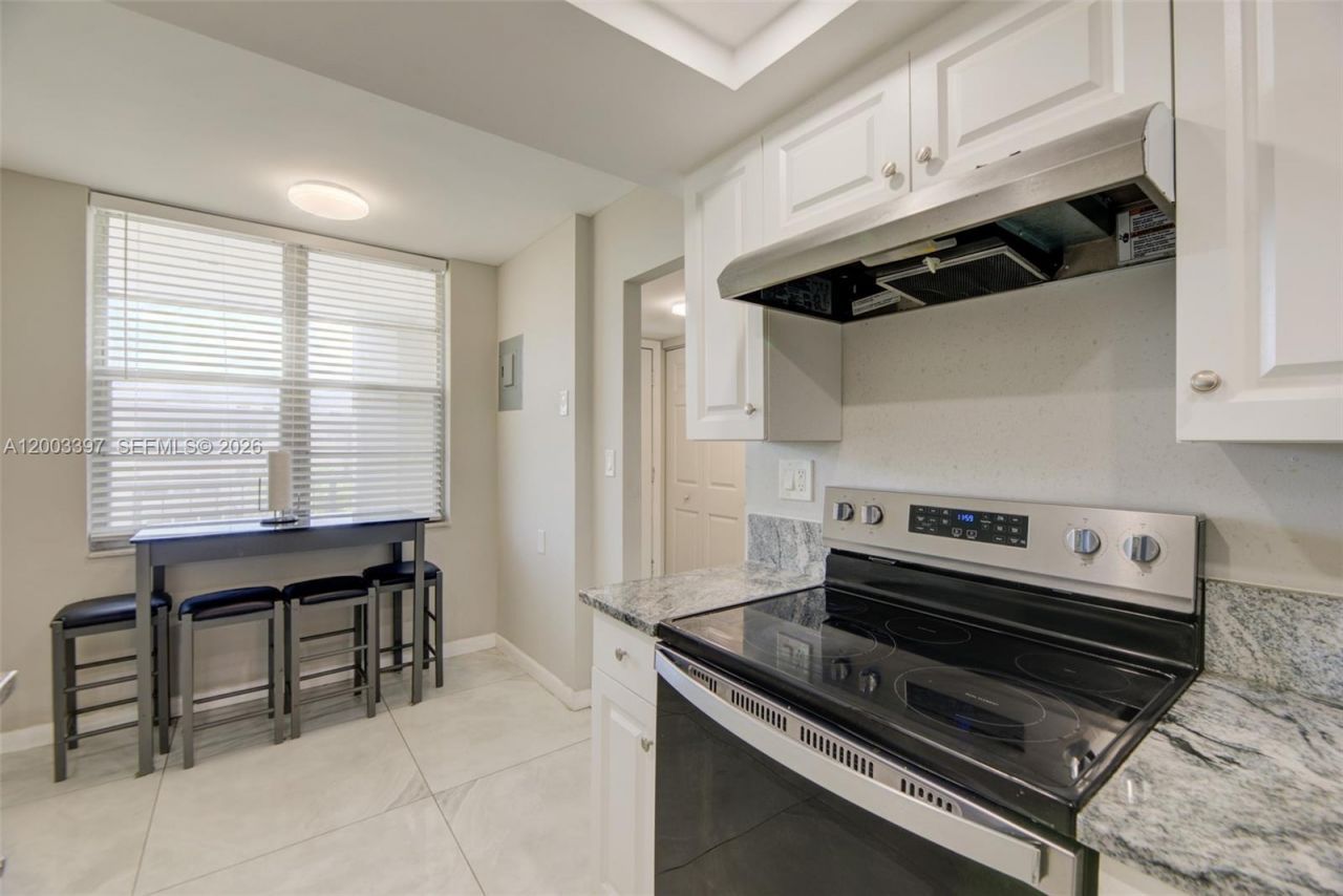 2999 NW 48th Ave , Unit 448, Lauderdale Lakes, FL 33313 Photo