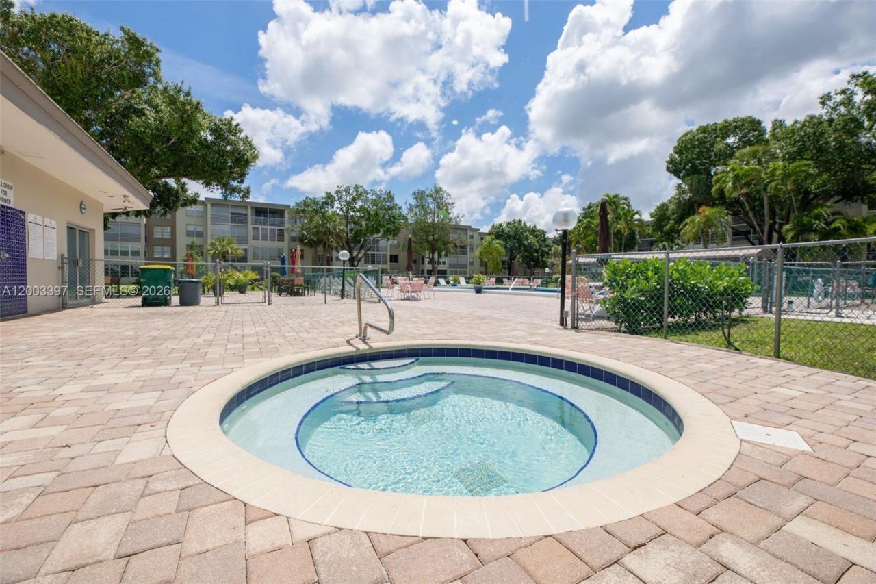 2999 NW 48th Ave , Unit 448, Lauderdale Lakes, FL 33313 Photo