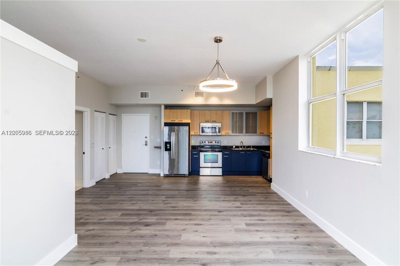 1350 NW 8th Ct , Unit A1-7, Miami, FL 33136 Photo