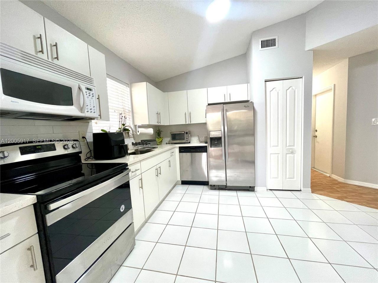 9929 NW 29th Ter , Doral, FL 33172 Photo