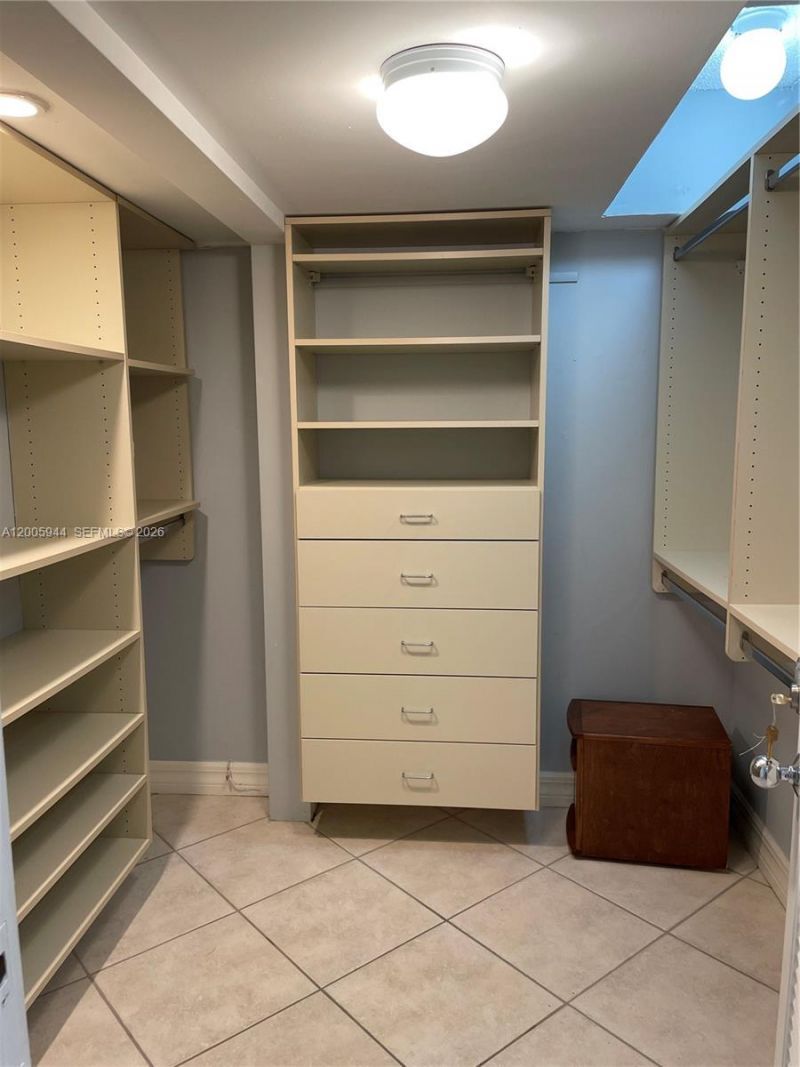 5 Island Ave , Unit 8G, Miami Beach, FL 33139 Photo