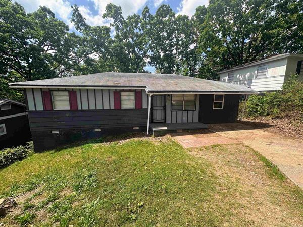 417 Lindenhurst, North Little Rock, AR 72118