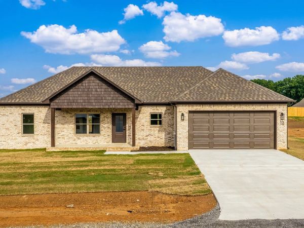 12 Odessa Davis Drive, Greenbrier, AR 72058