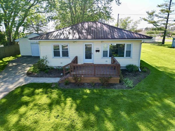 3906 S Poplar Street, Marion, IN 46953