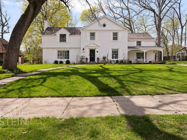 833 Gladstone Drive SE, East Grand Rapids, MI 49506