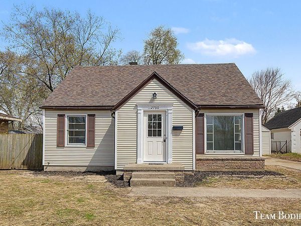 2700 Rockwood Court SW, Wyoming, MI 49519