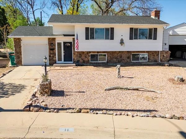 11 MacGregor Rd, Pueblo, CO 81001