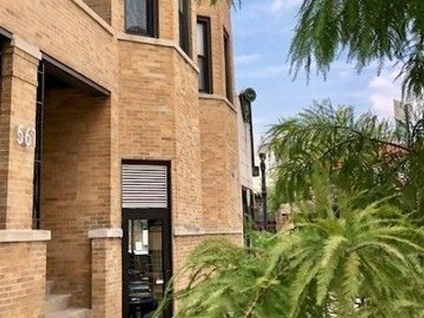 561 W BRIAR Place , Unit 206, Chicago, IL 60657