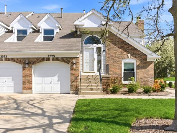 2520 Live Oak Lane , Buffalo Grove, IL 60089