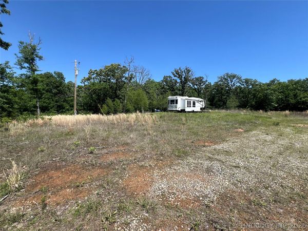 7504 Fig Road , Henryetta, OK 74437