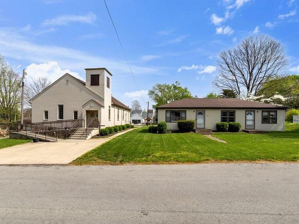 156-158 E South Street , Lithopolis, OH 43136