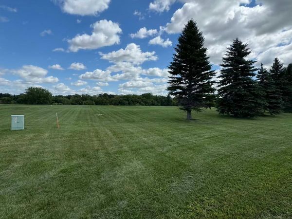 5839 ADAMS Drive , Grand Forks, ND 58201