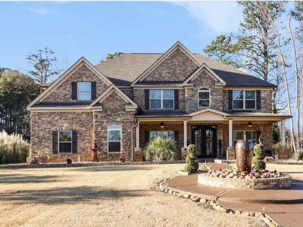 129 Limbaugh Valley Dr , Mcdonough, GA 30252