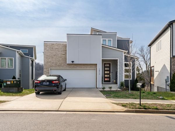 1813 Sprucewood Ln, Nashville, TN 37211