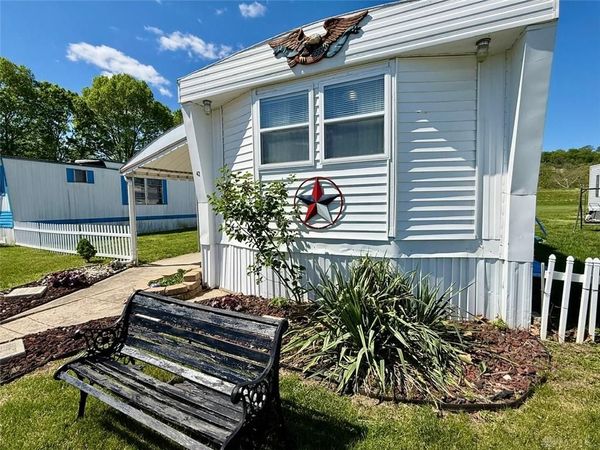 42 New Yorker Blvd, Miamisburg, OH 45342