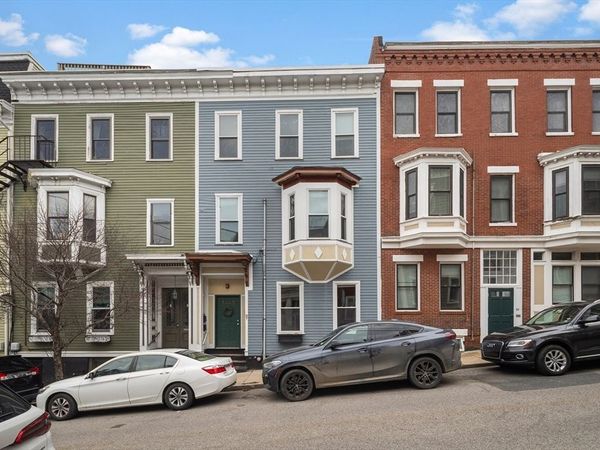 87 Bartlett St, Unit 2, Boston, MA 02129