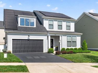 386 CLAIBOURNE RD , CROZET, VA 22932