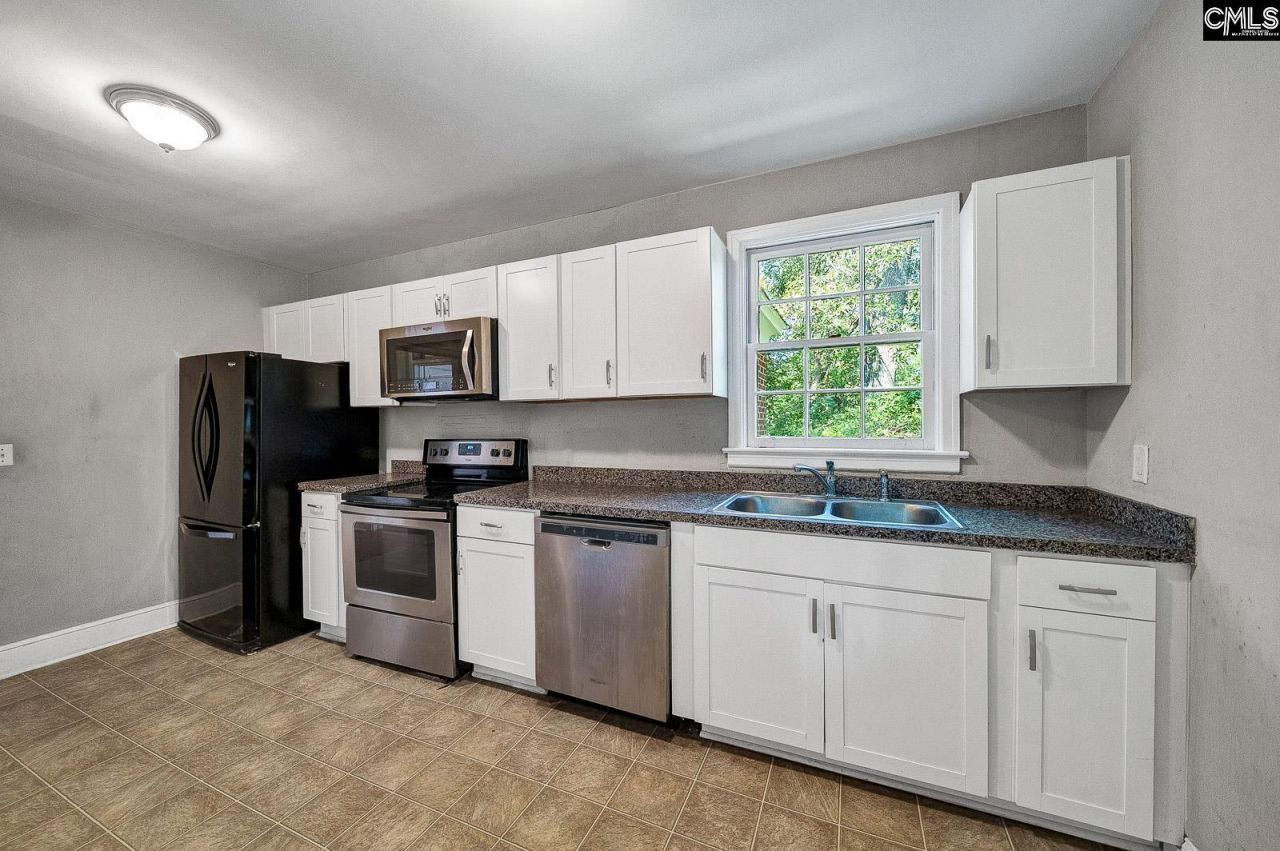1223 Harvey Street  Photo 7