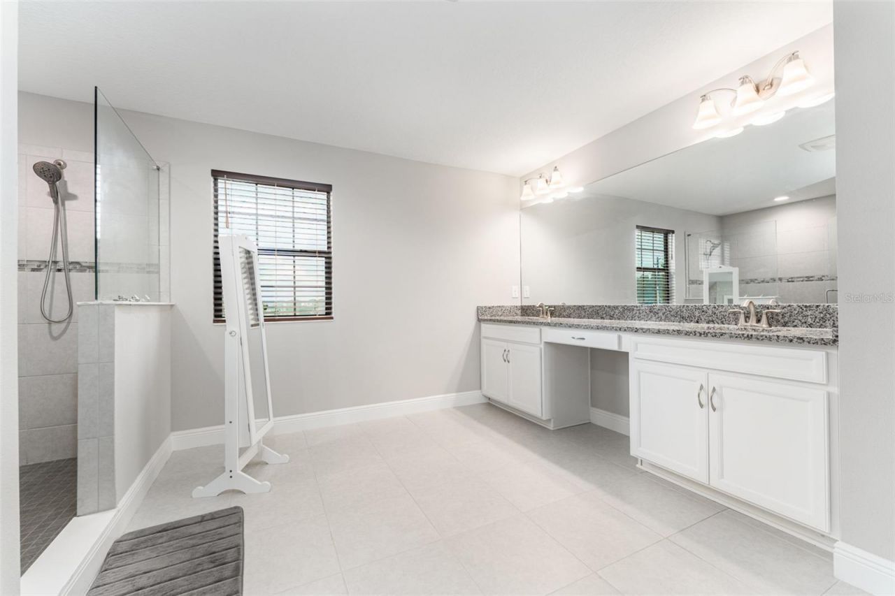14403 Woodland Spur Dr, Lithia, FL 33547 Photo