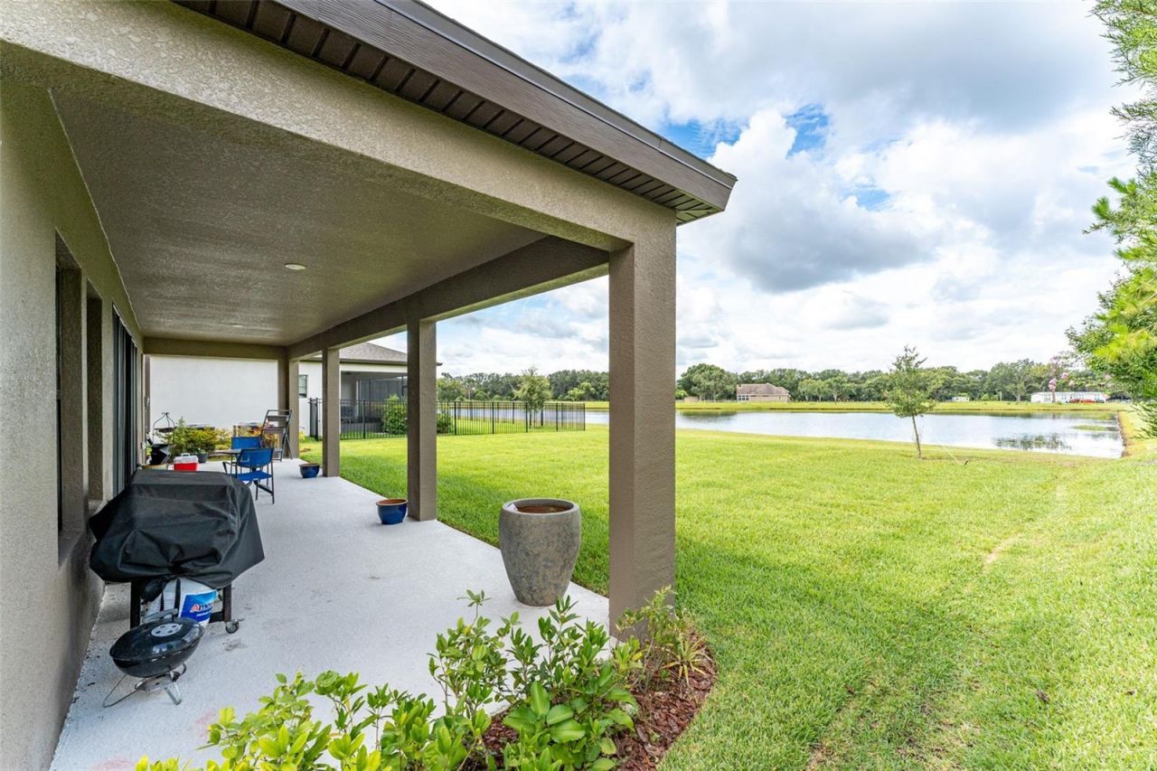 14403 Woodland Spur Dr, Lithia, FL 33547 Photo