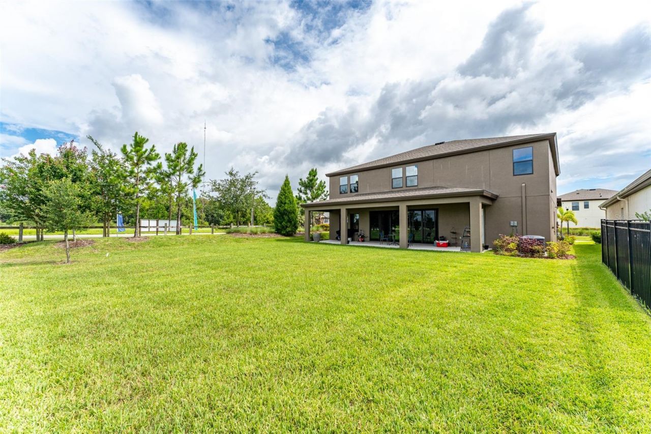 14403 Woodland Spur Dr, Lithia, FL 33547 Photo