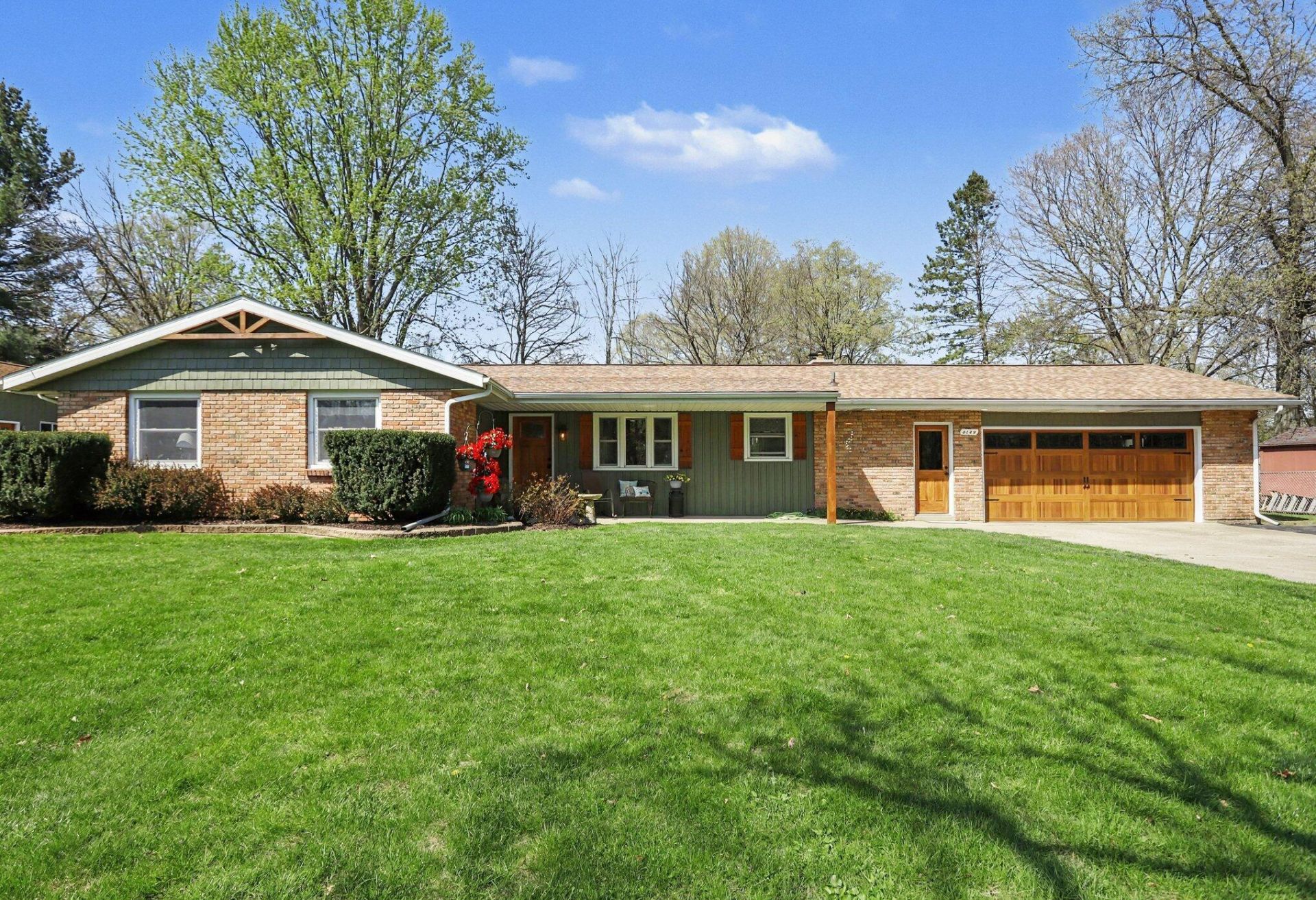 6149 E H Avenue, Kalamazoo, MI 49048 Main Photo