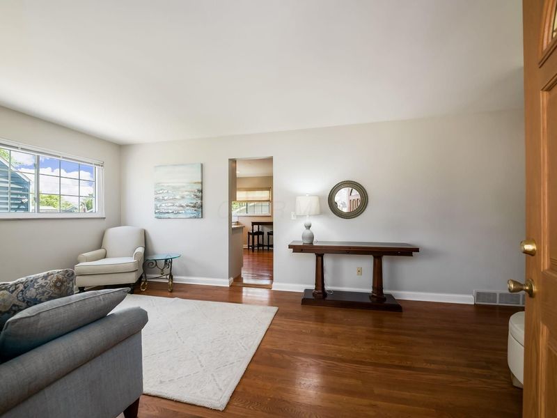 2513 Woodstock Road, Columbus, OH 43221 Photo 3