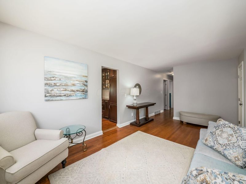 2513 Woodstock Road, Columbus, OH 43221 Photo 7