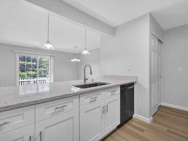 6114 Brice Park Drive , Canal Winchester, OH 43110 Photo 8