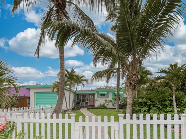 1218 N Ocean Breeze, Lake Worth Beach, FL 33460