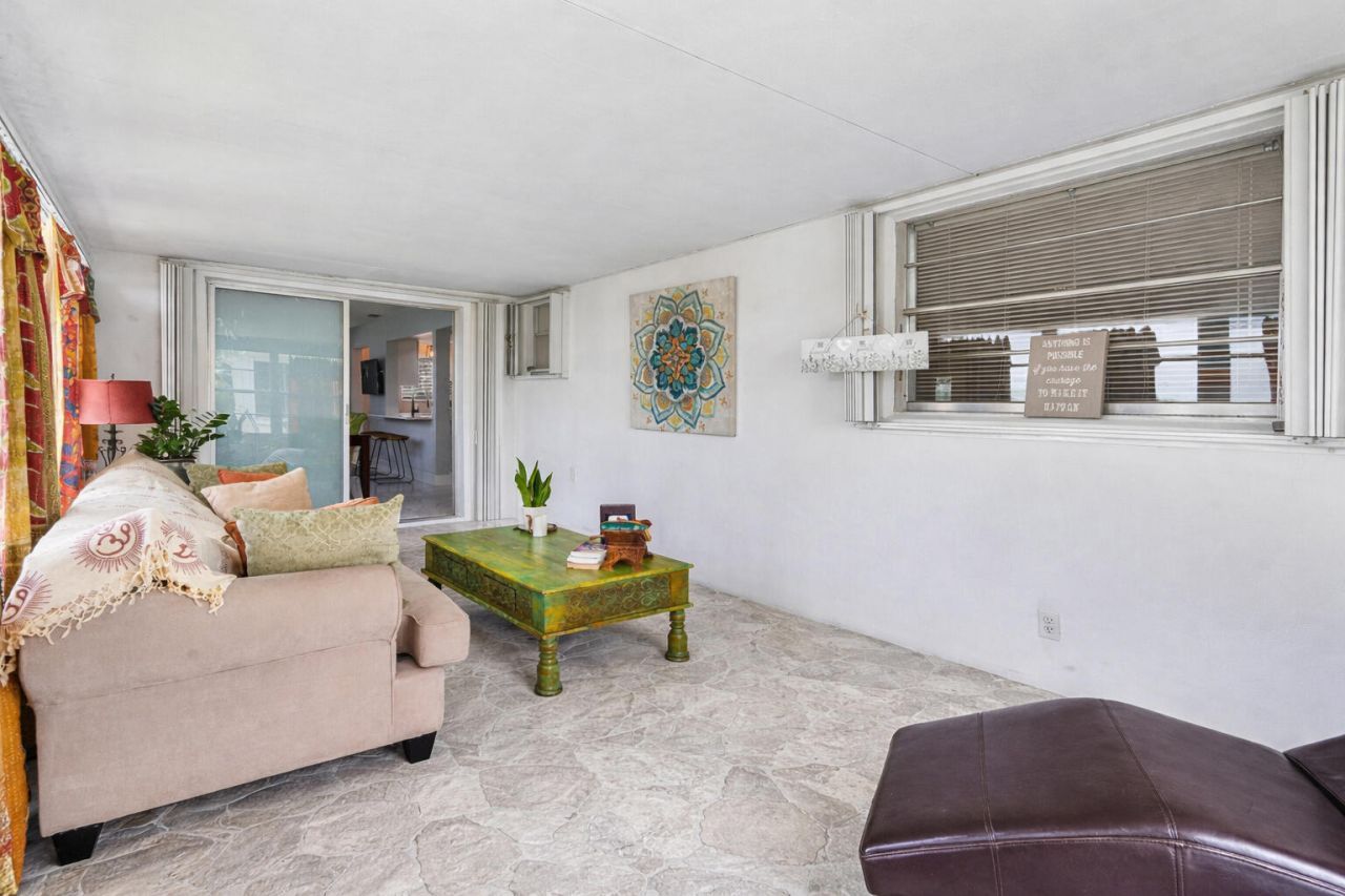 517 SW 18th Street, Boynton Beach, FL 33426 Photo