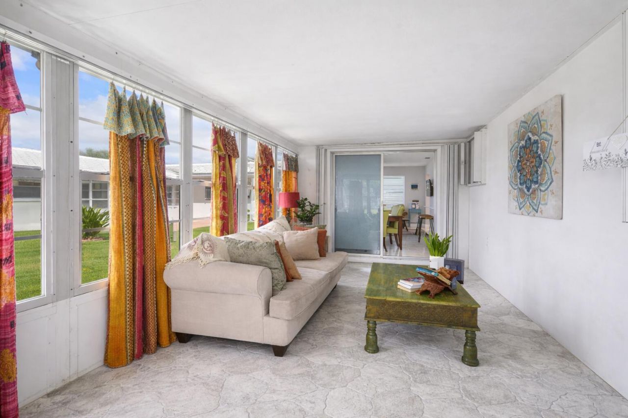517 SW 18th Street, Boynton Beach, FL 33426 Photo