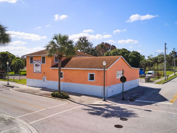 464 N 9th Street, Fort Pierce, FL 34982