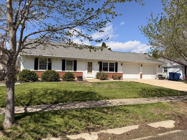 1134 E Main Street , Granville, IL 61326