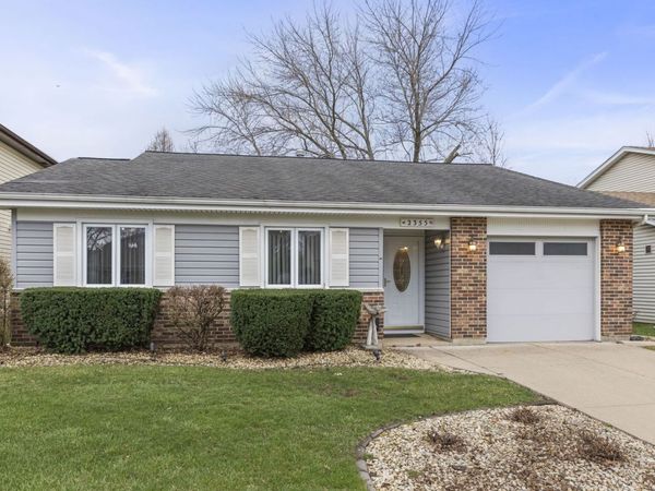 2355 Sunnydale Drive , Woodridge, IL 60517