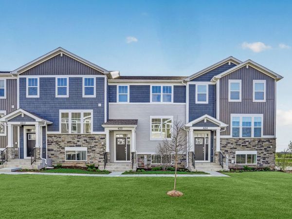 422 Red Oak Circle , Volo, IL 60020