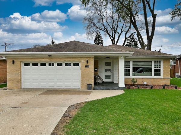 2307 Edna Avenue , Park Ridge, IL 60068