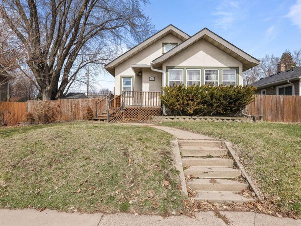 1821 Case Avenue E, Saint Paul, MN 55119