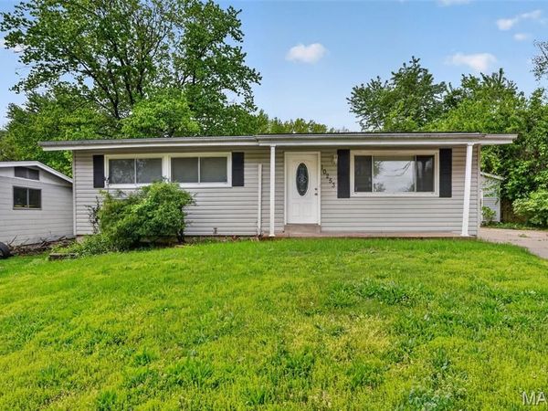 10253 Green Valley Drive , St Louis, MO 63136