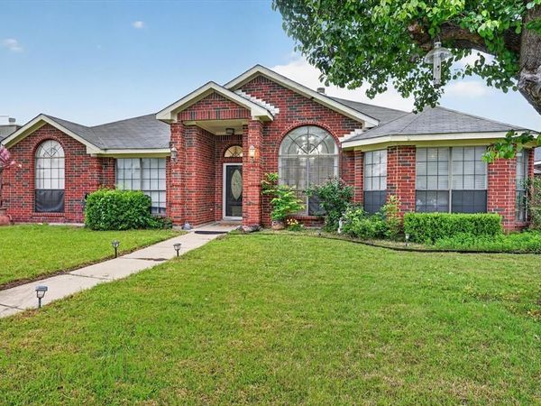 1701 Briargrove Drive, Mesquite, TX 75181