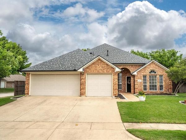 8601 Joshua Court , North Richland Hills, TX 76182