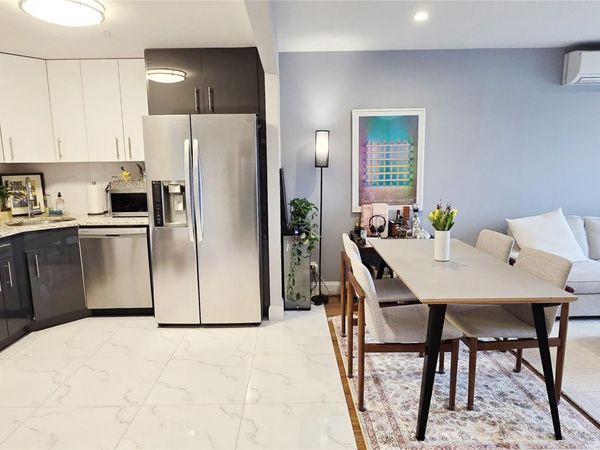 4511 82nd Street , Unit W8G, Elmhurst, NY 11373