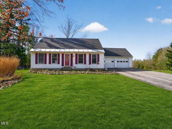 198 2nd Dyke Road, Averill Park, NY 12018