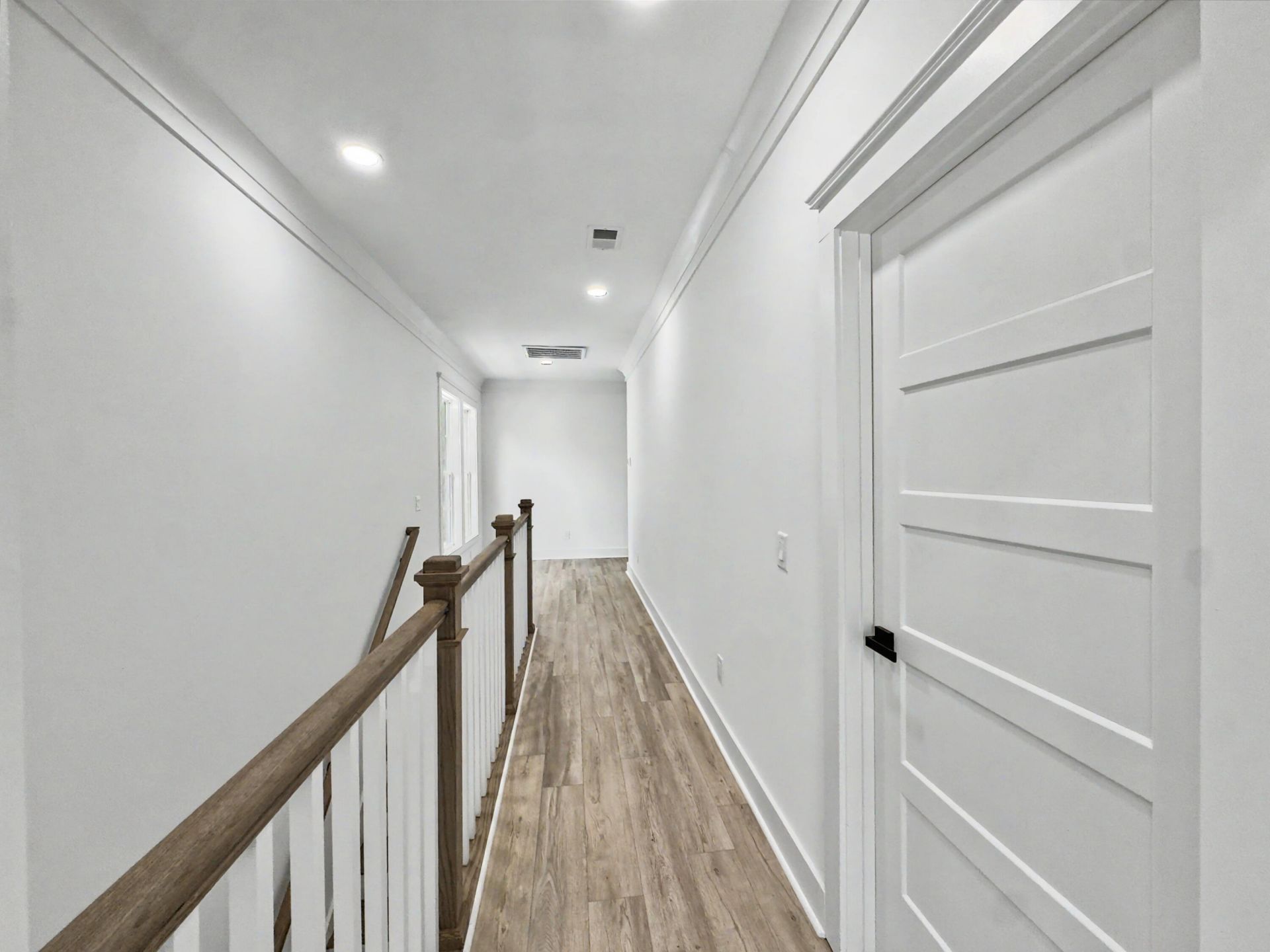 1922 Clifton Street Photo 15